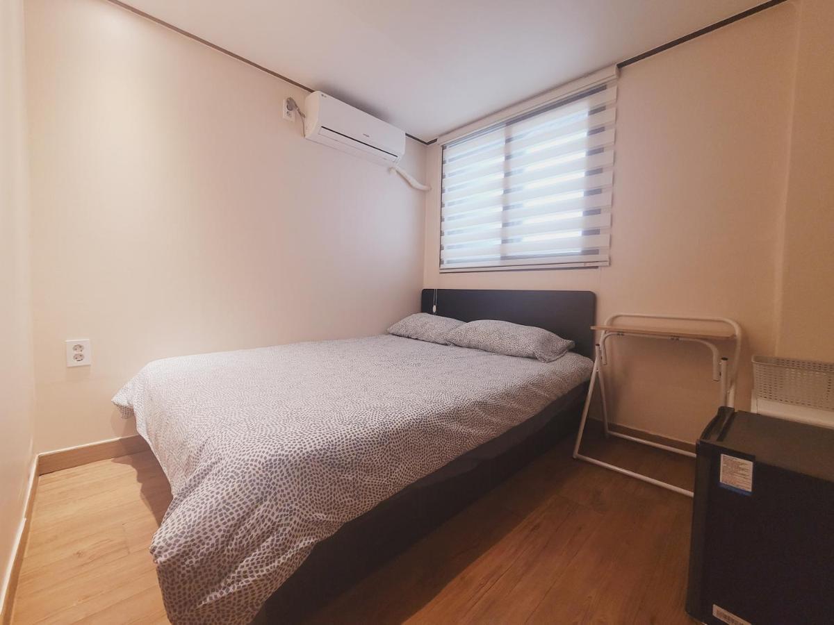 Olive Myeongdong Hostel *