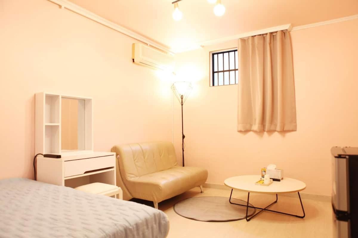 Ellen House Apartment *