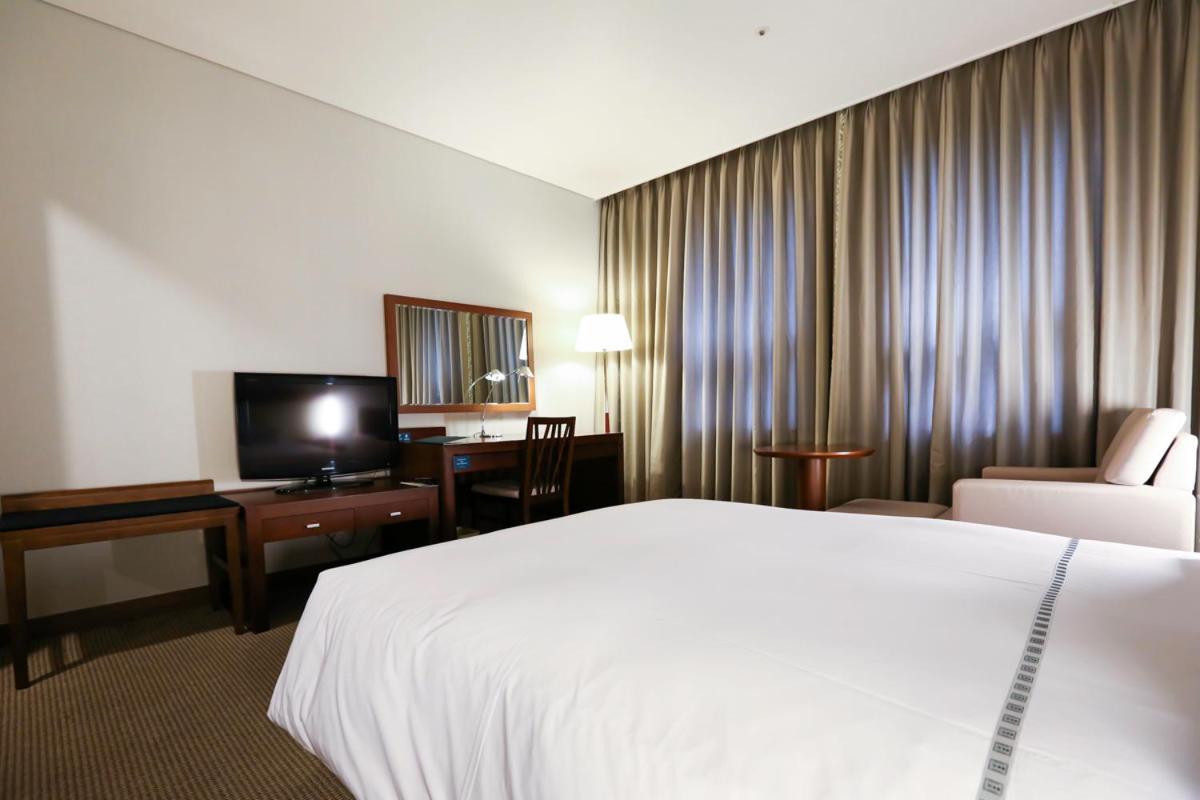 Mayfield Hotel 5*