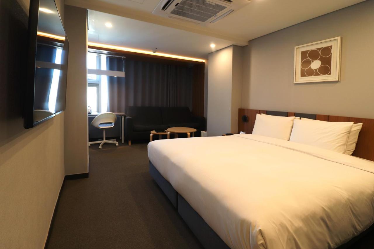 Hotel Pj Myeongdong 4*