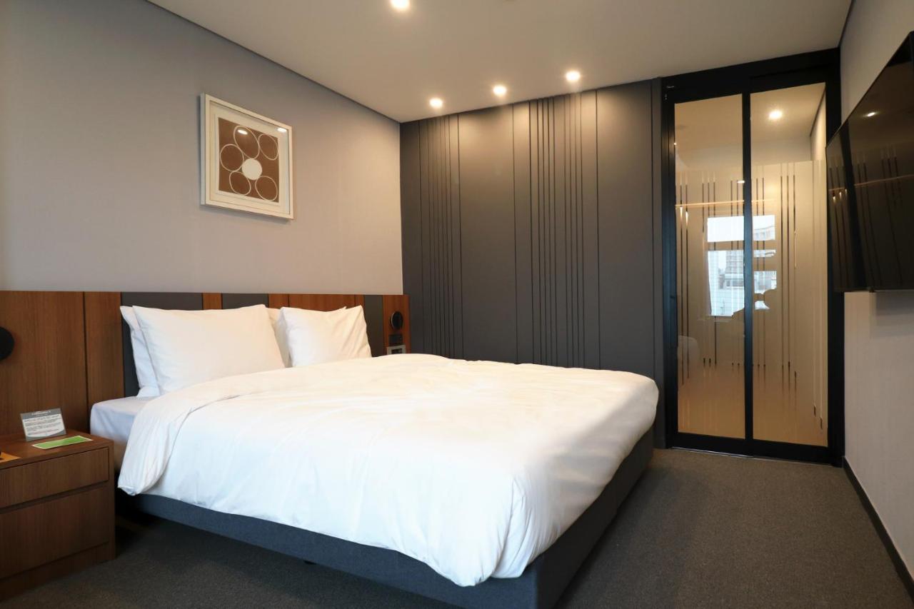 Hotel Pj Myeongdong 4*