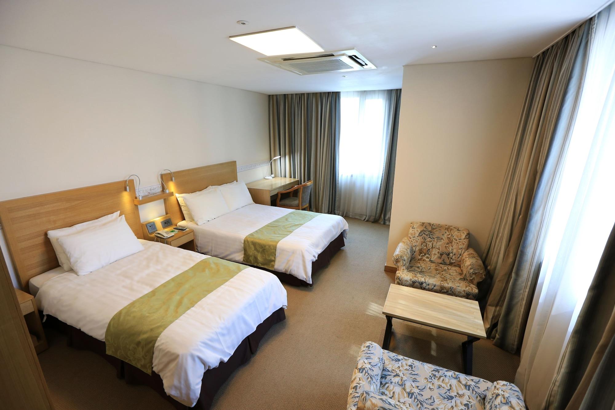 New Kukje Hotel 3*
