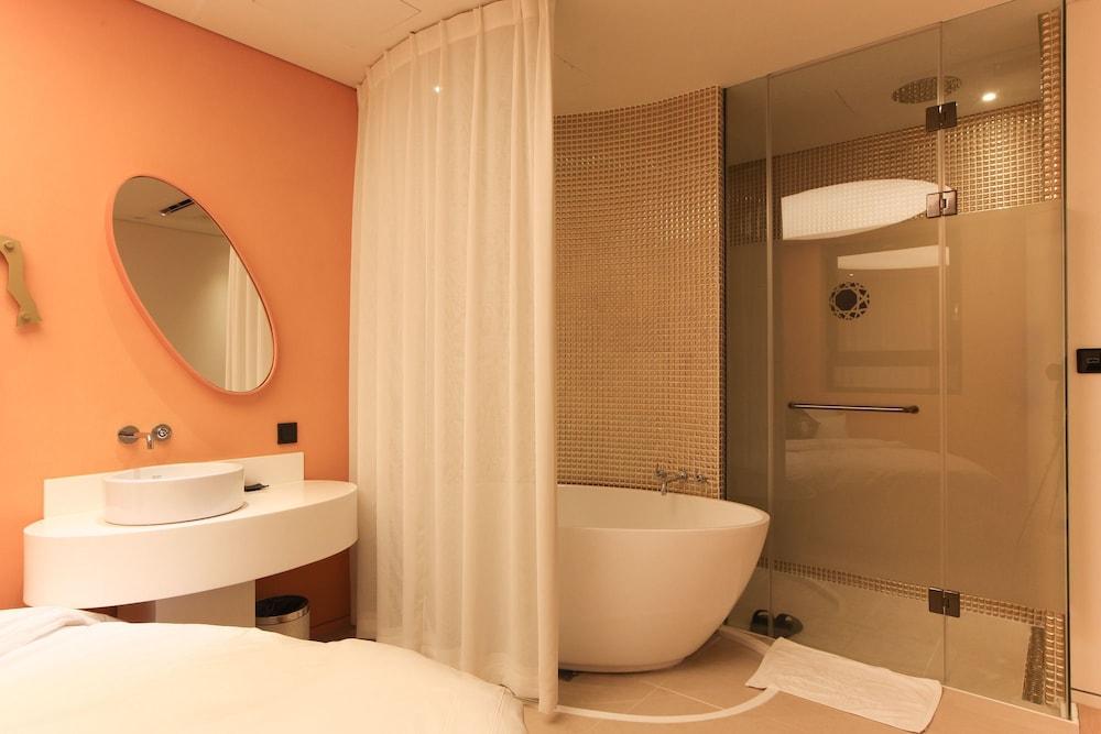 Cullinan Gundae 3* Seoul