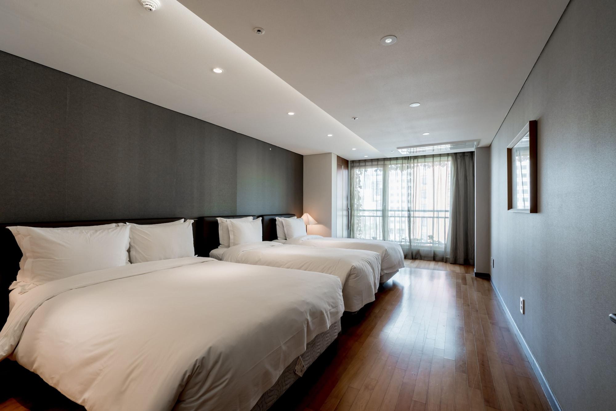 Hotel Oriens & Residences Myeongdong