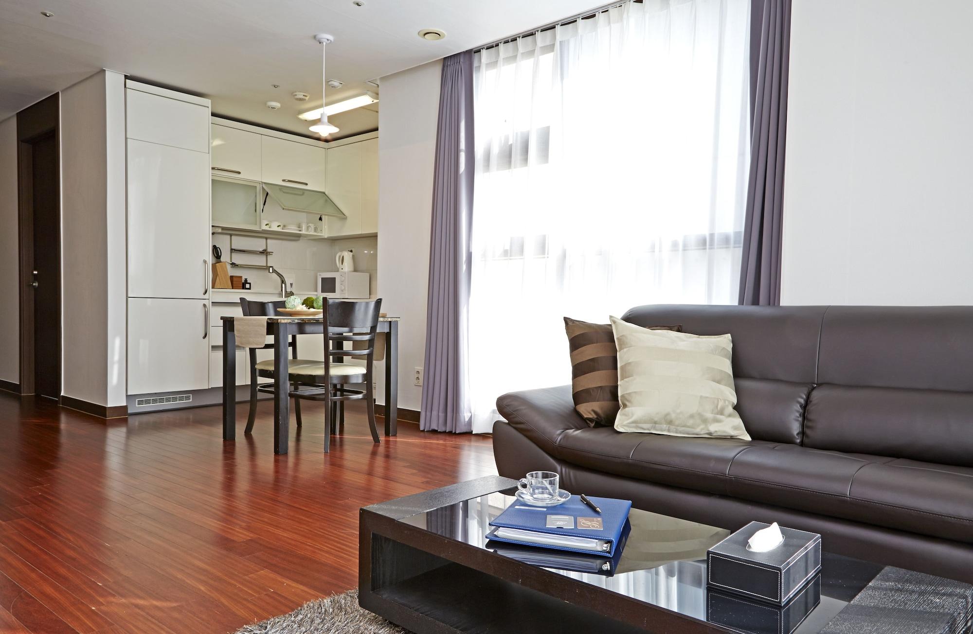 Brown 3* Seoul