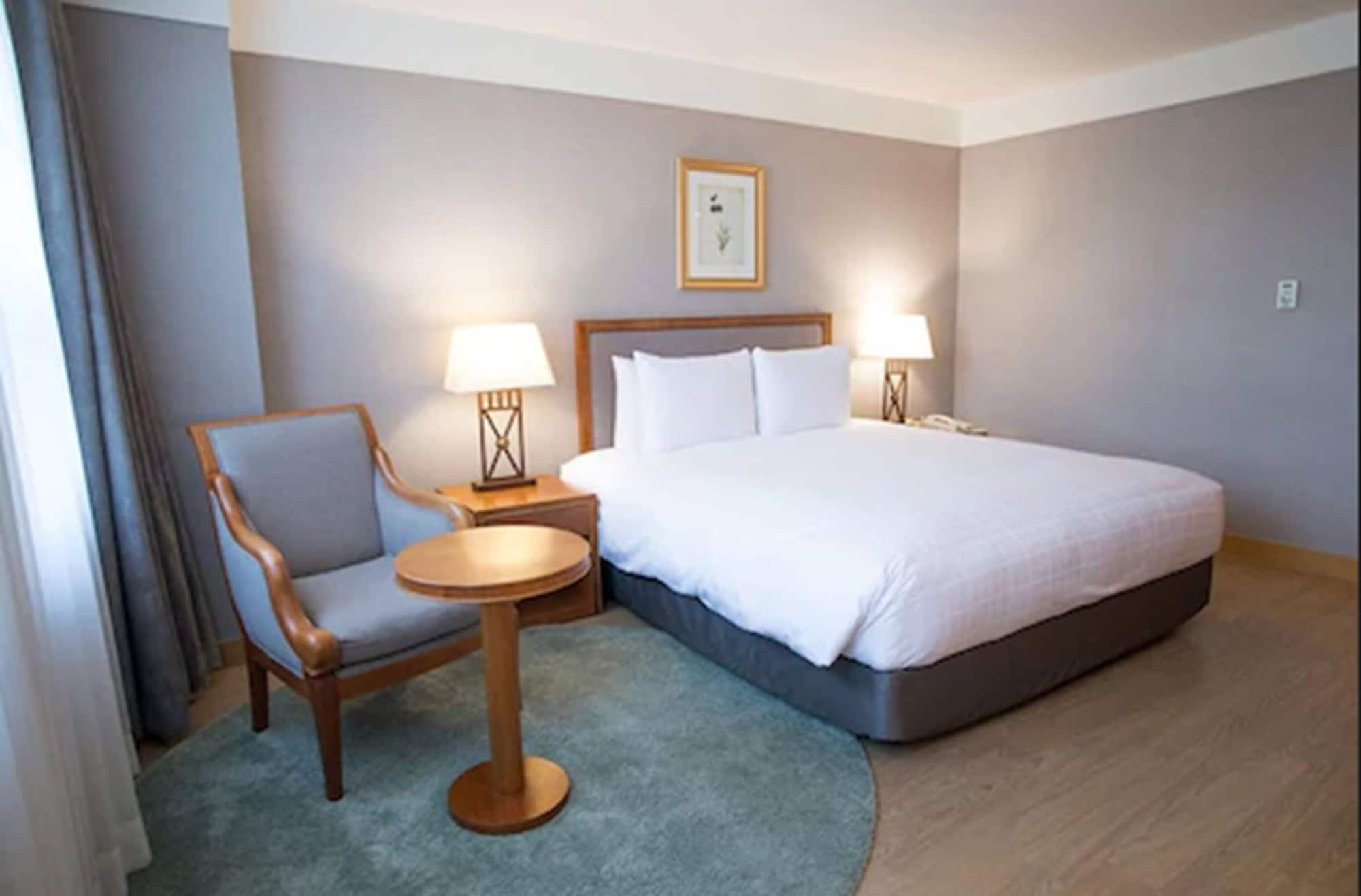 Hotel Mayfield