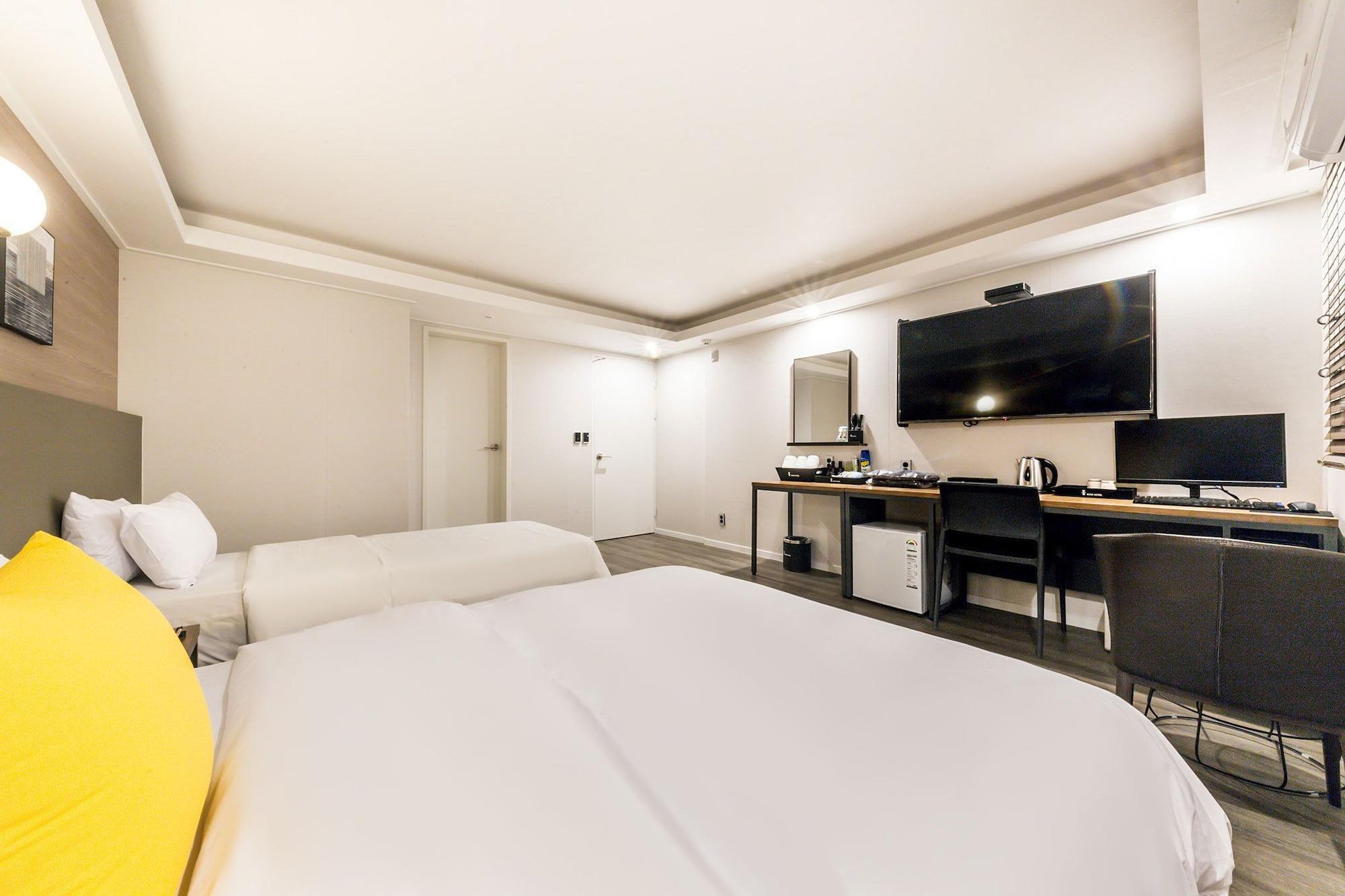 Hotel David 2*