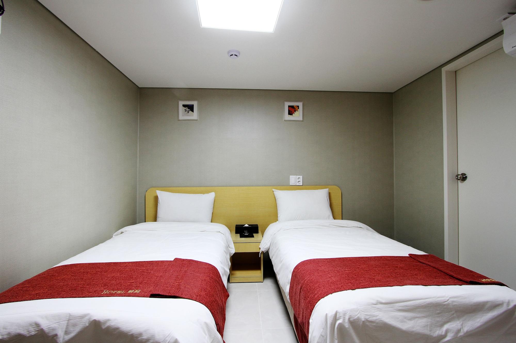 Hotel Cozy Myeongdong 3*