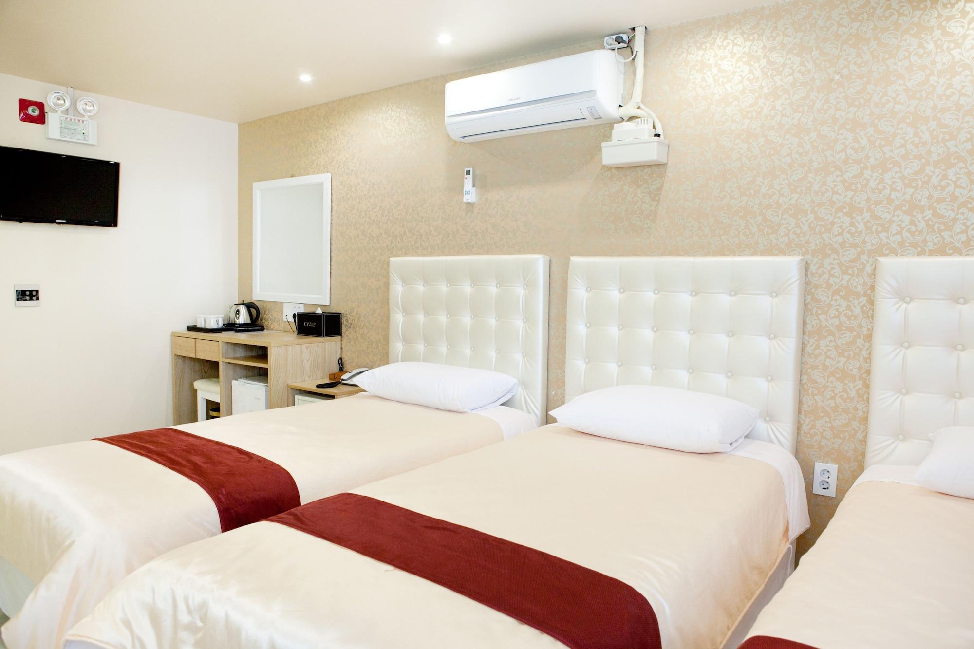 Hotel Cozy Myeongdong 3*