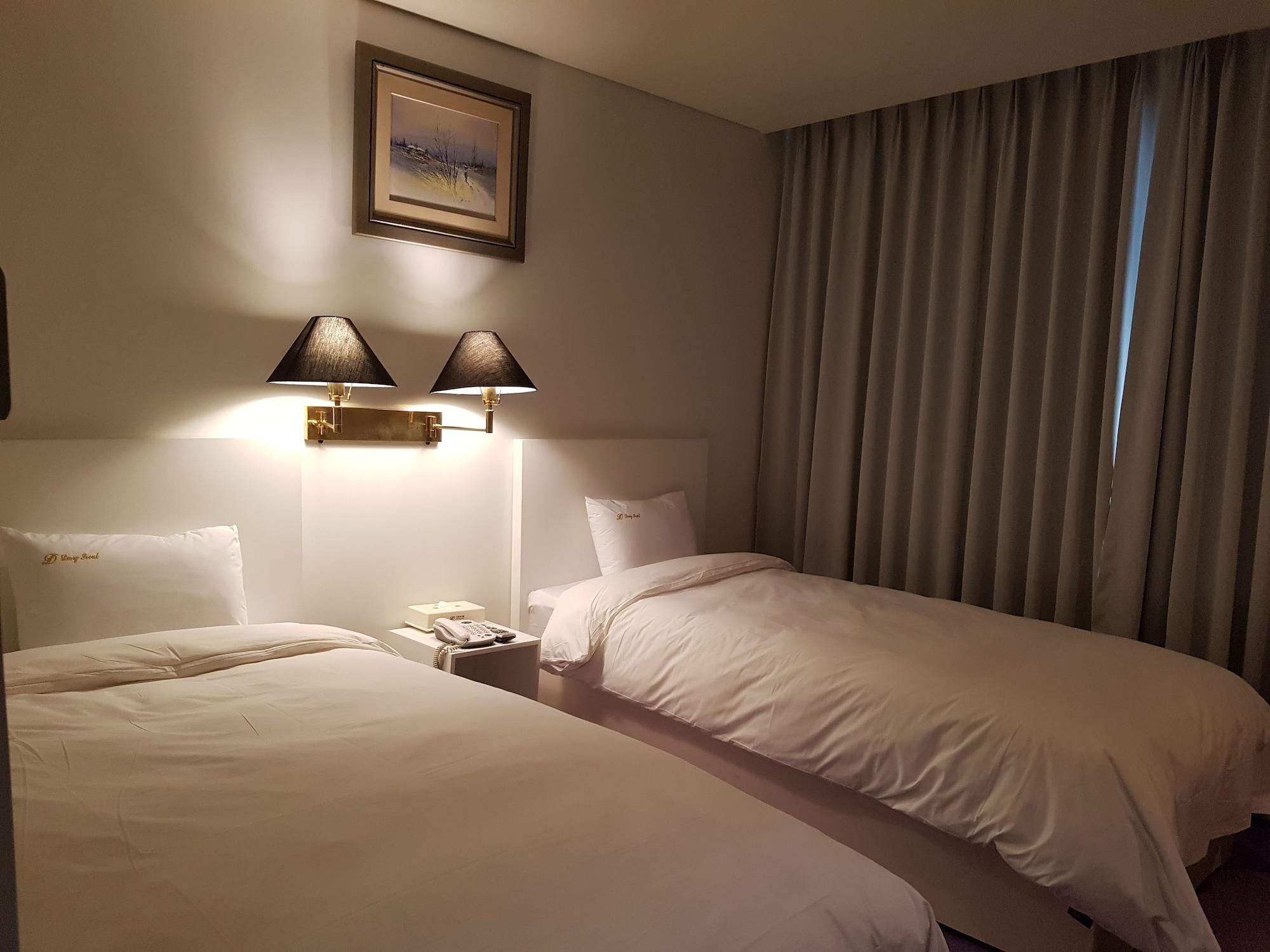 Dong Hotel