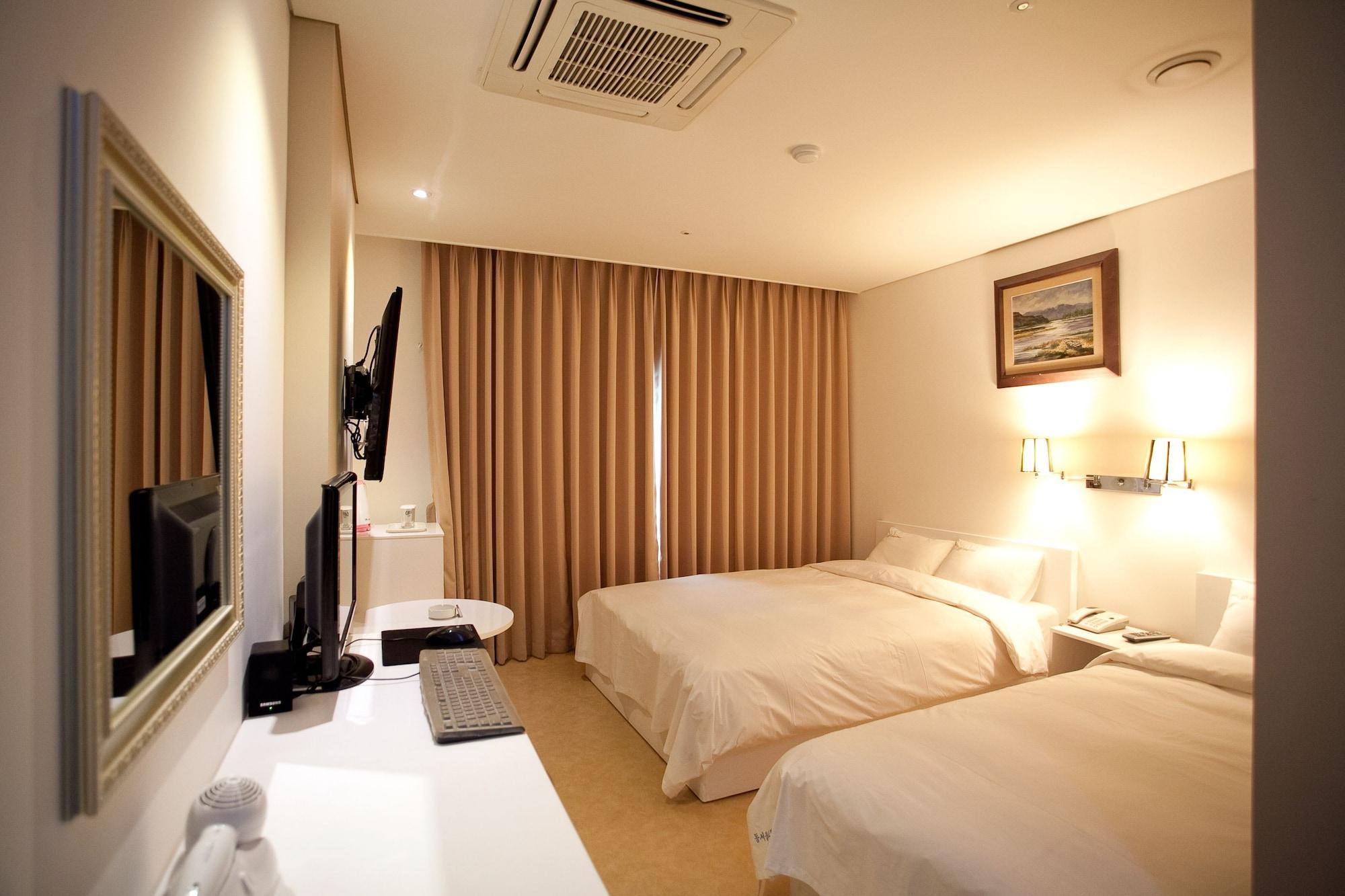 Dong Hotel