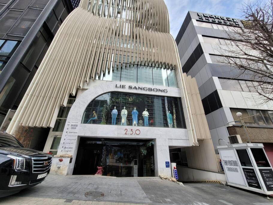 Edition Cheongdam Apartment *