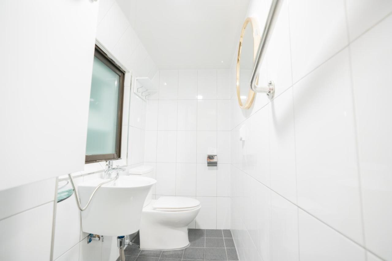 Huayuanhouse Hq In Hongdae Guest house