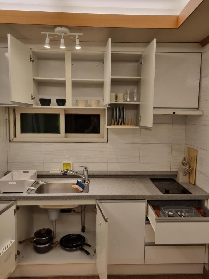 Complace H Villa *