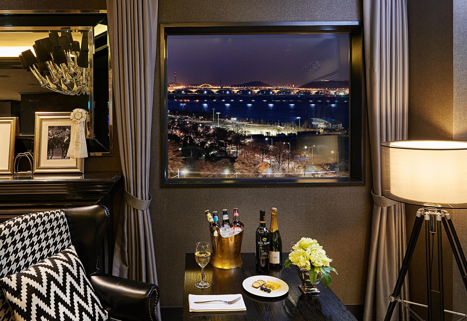 Kensington Yeouido 4*