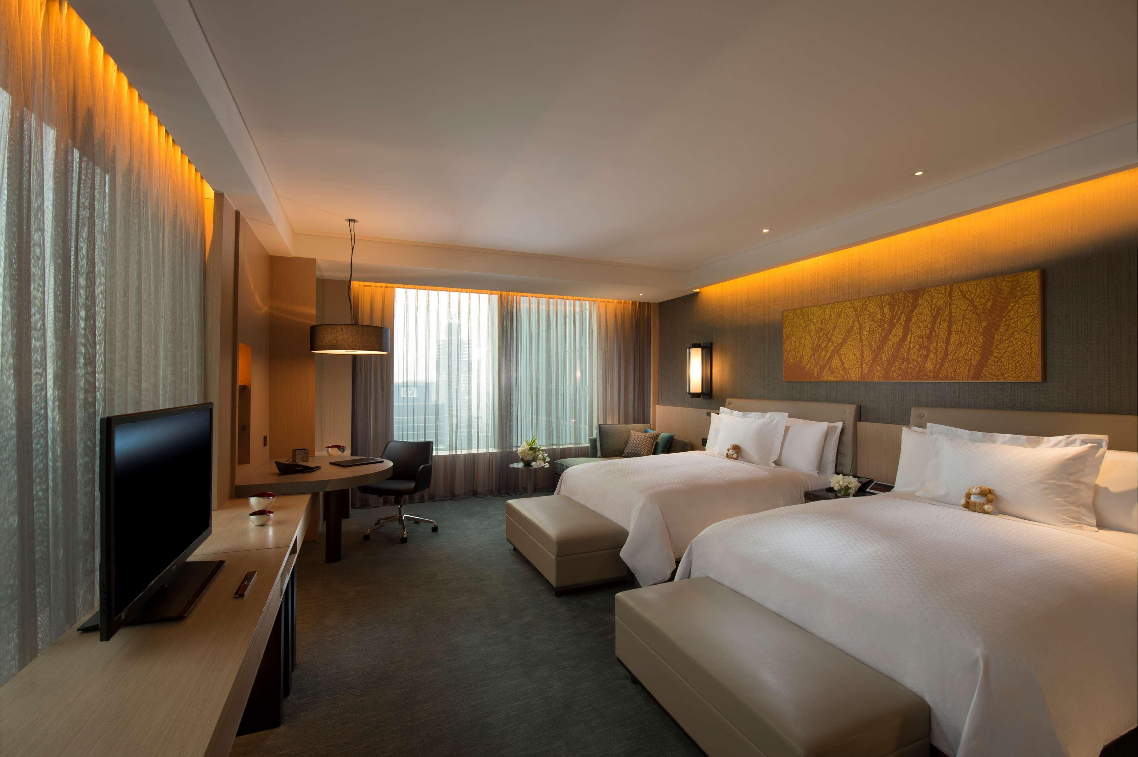 Conrad Hotel 5*