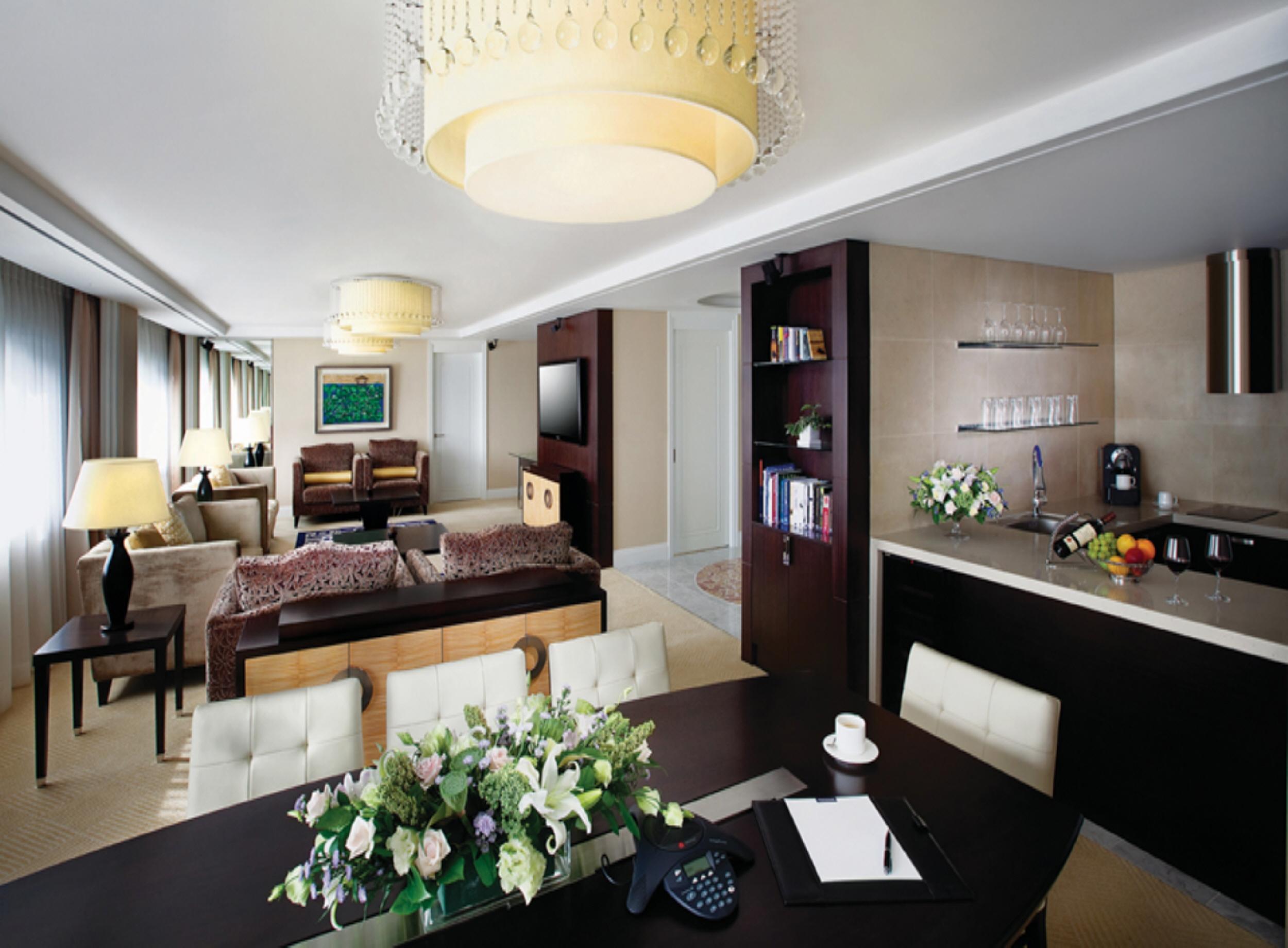 The Ambassador - A Pullman 5*