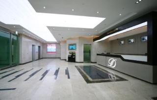 Dong Hotel 3*