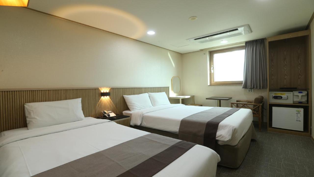 Golden Dongdaemun 3*