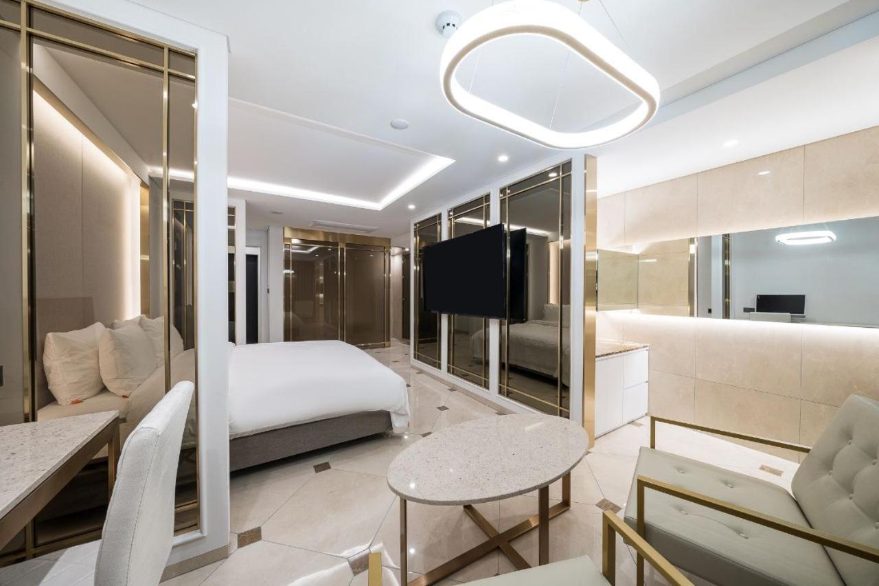 Hotel Amourex 3*
