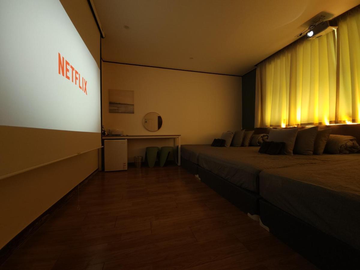 Hostel Oyo Myeongdong 5