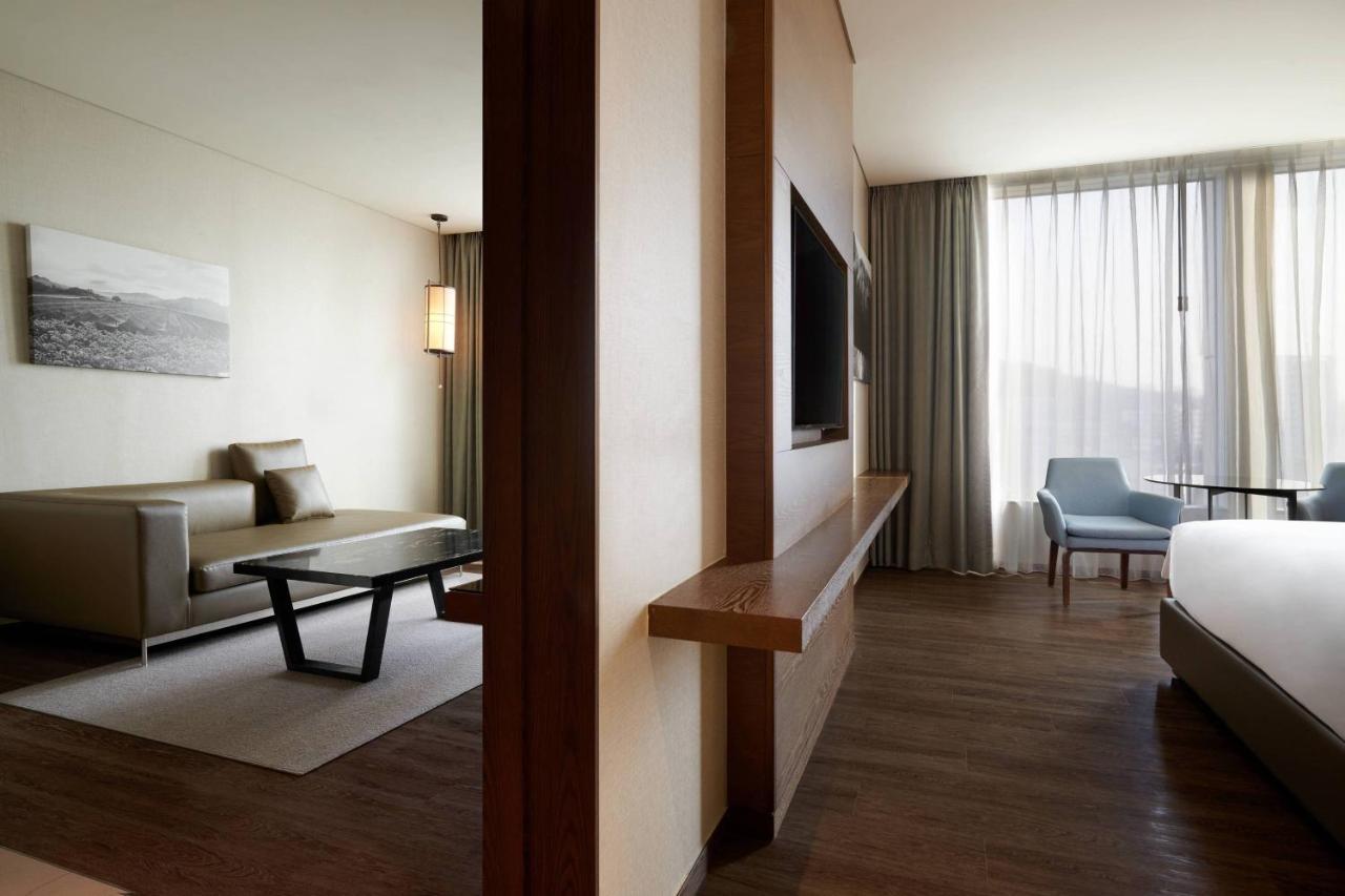 Courtyard By Marriott Namdaemun 4*