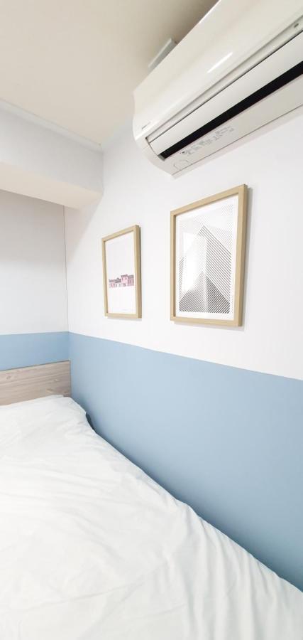 One Minute Guest house *