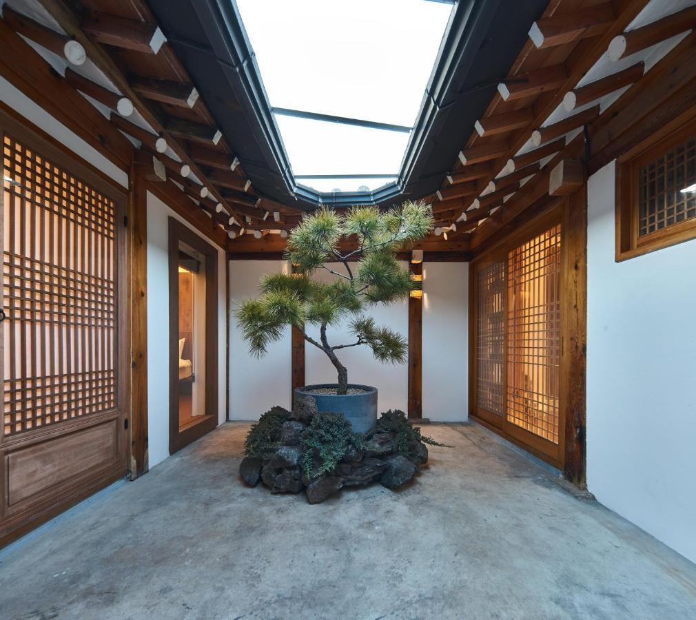 Reflection Apartment