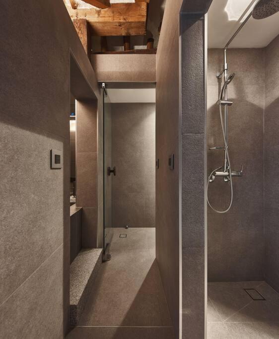 Reflection Apartment