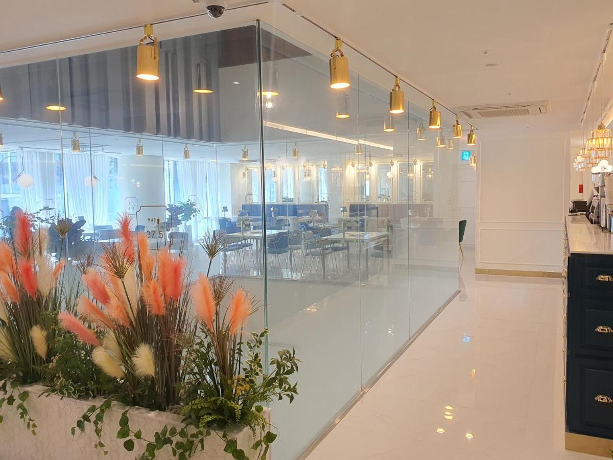 Days By Wyndham Myeongdong 3*