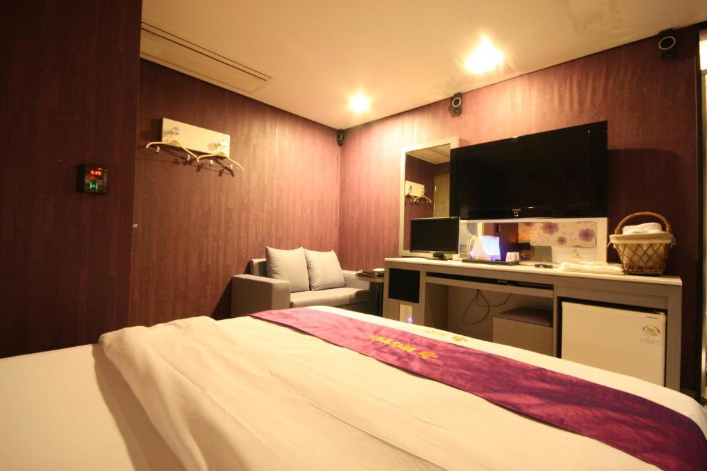 Jj Hotel 2*