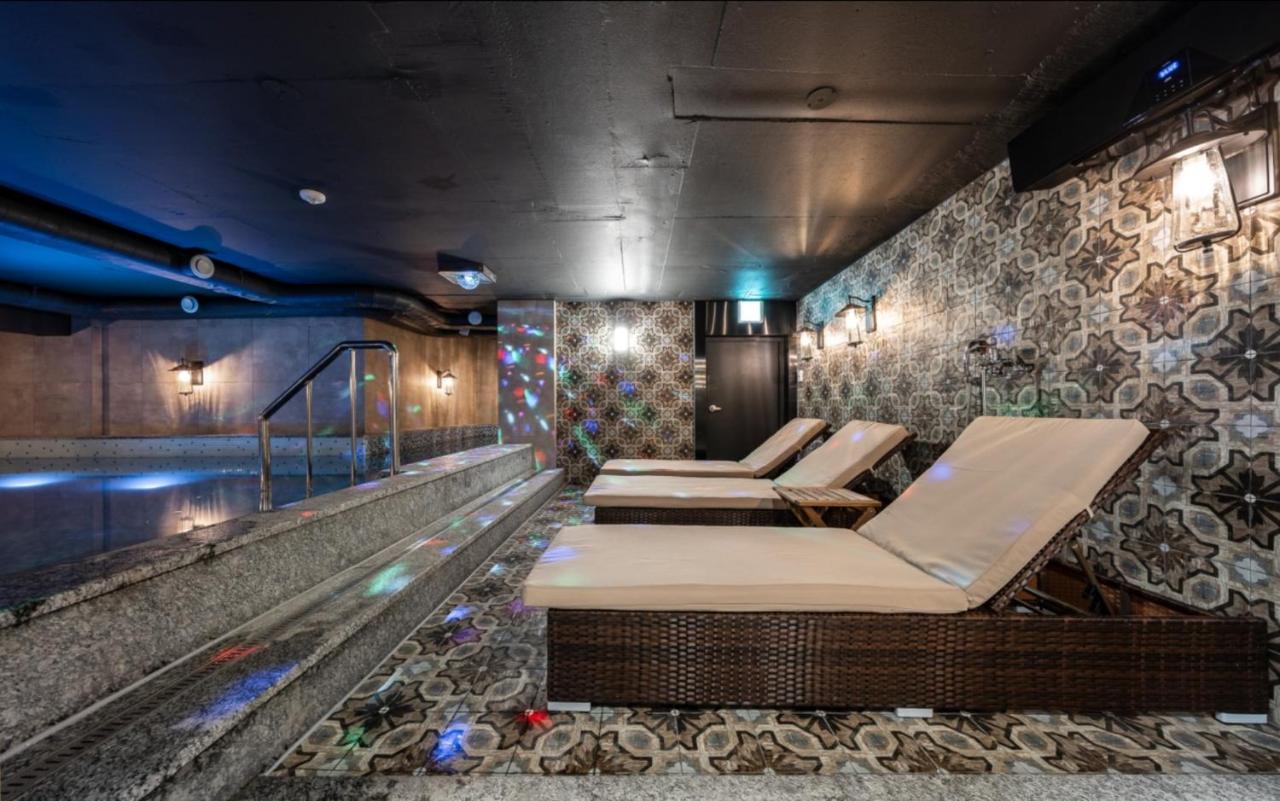 Hotel Shinchon Wol Seoul