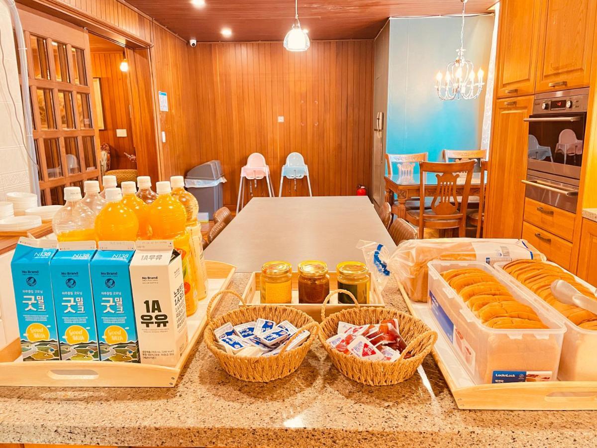 Hostel Oyo Myeongdong 5 Seoul