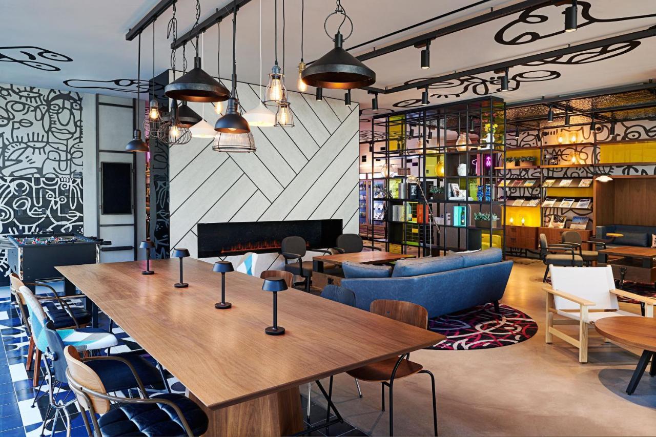 Moxy Myeongdong 3*