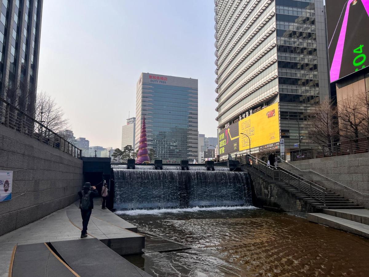 24 Dongdaemun Market