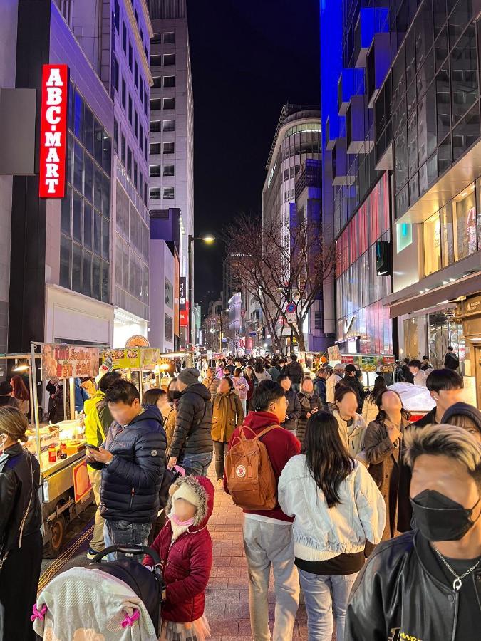 24 Dongdaemun Market Seul