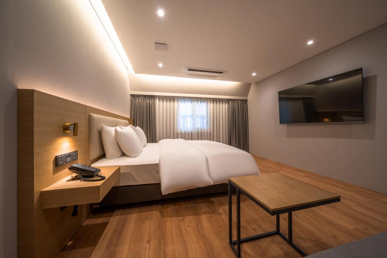 Comfort Yeouido Hotel