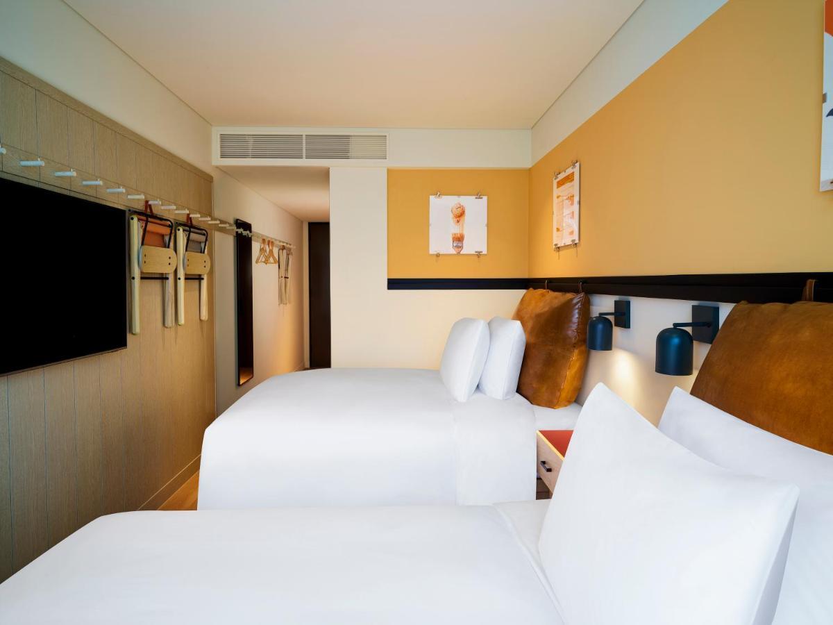 Hotel Moxy Myeongdong Seoul