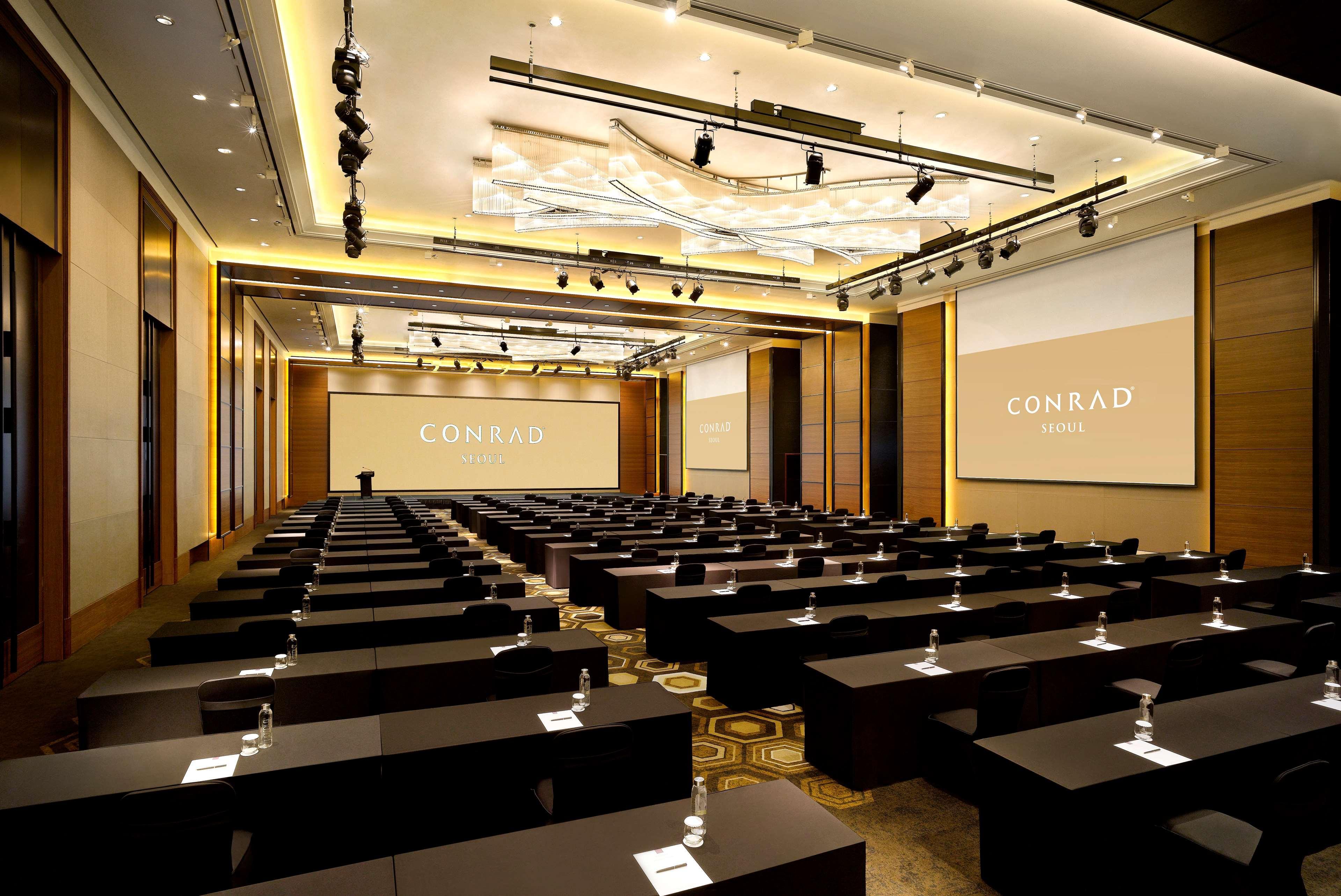 Conrad Hotel 5*