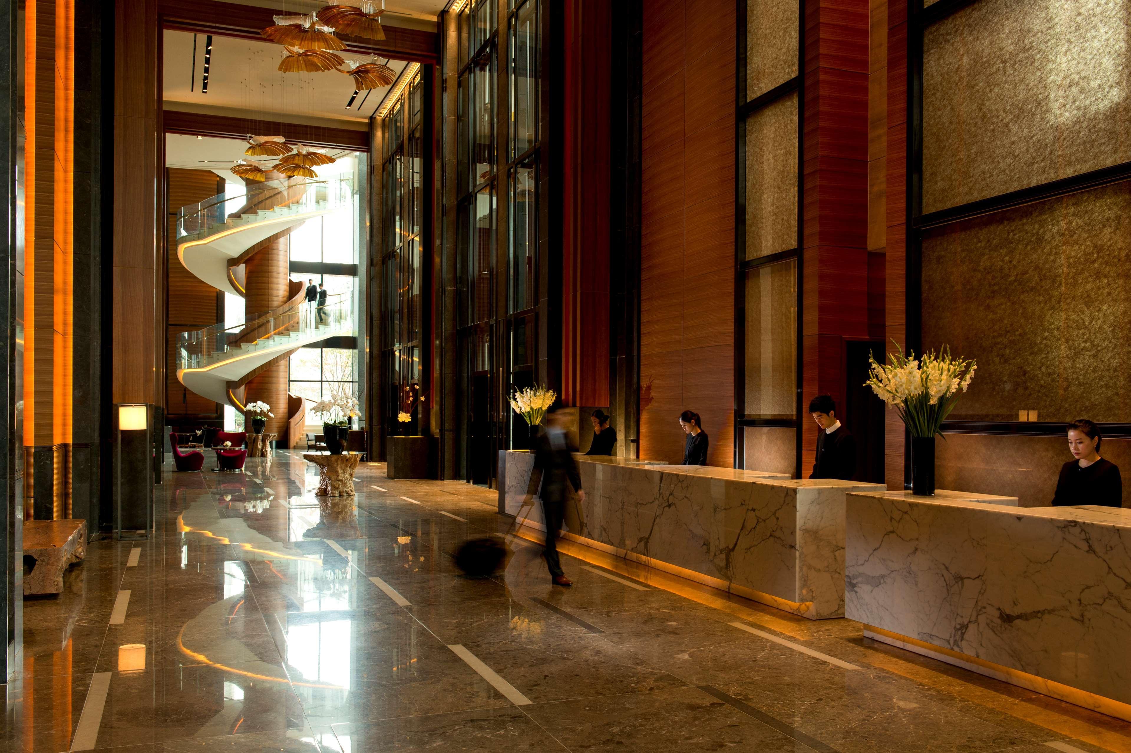 Conrad Hotel 5*