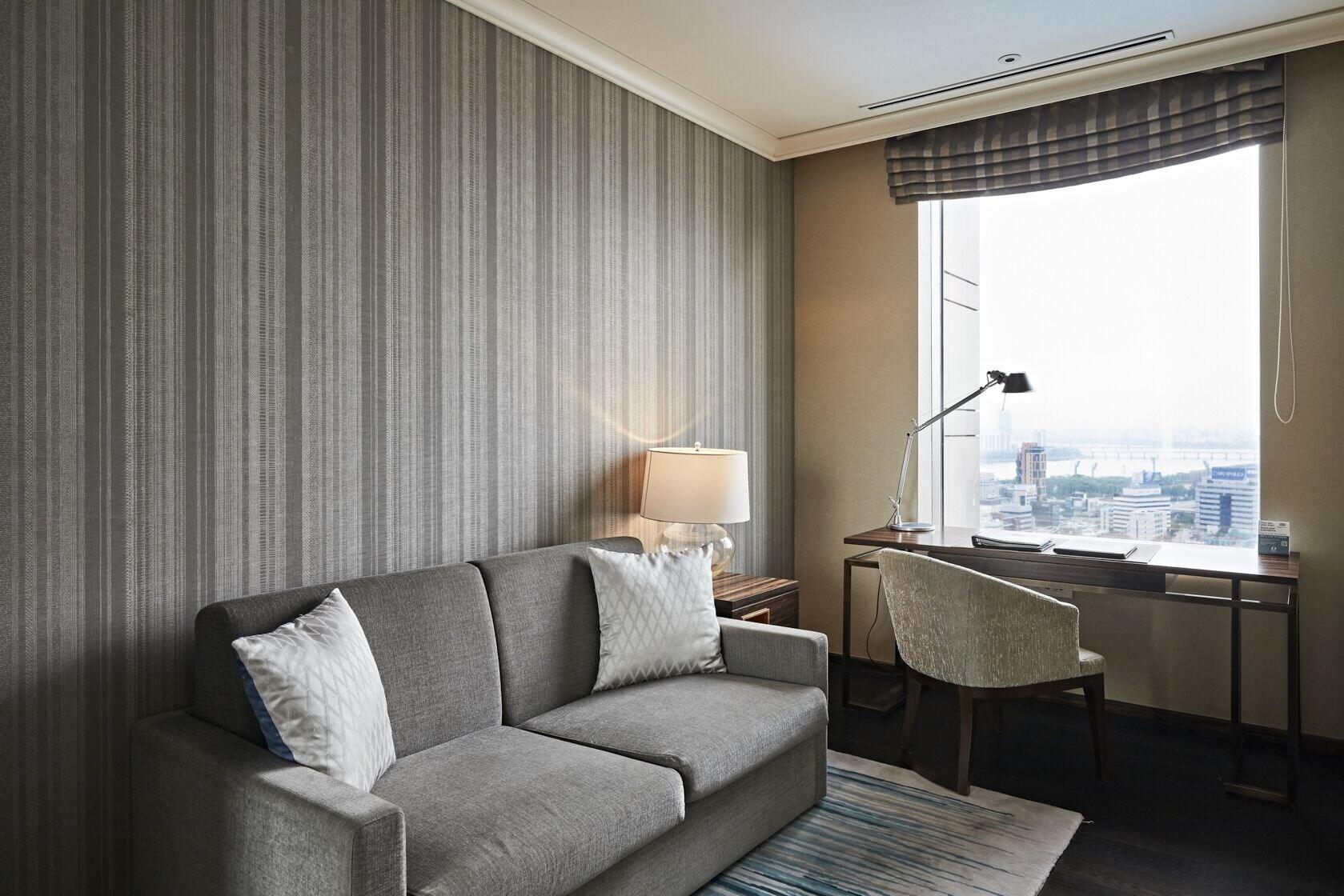 Oakwood Premier Coex Center 5*