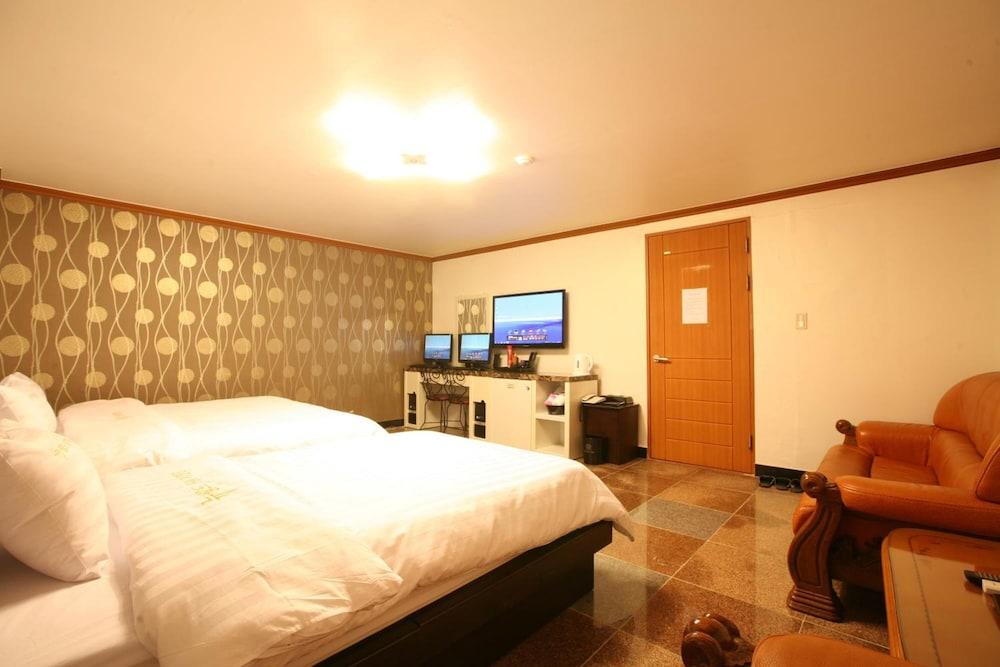 New World 2*