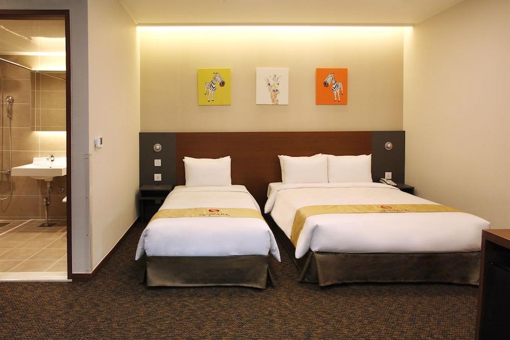 Skypark Myeongdong 2 3* Seoul