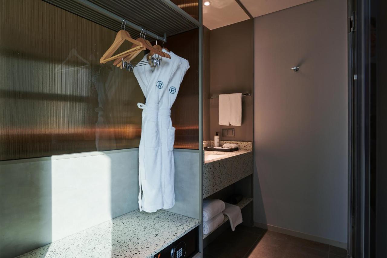 Nine Tree Premier Rokaus Hotel Seoul Yongsan 4*