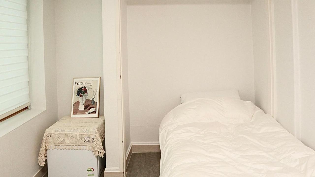 White Story Hostel