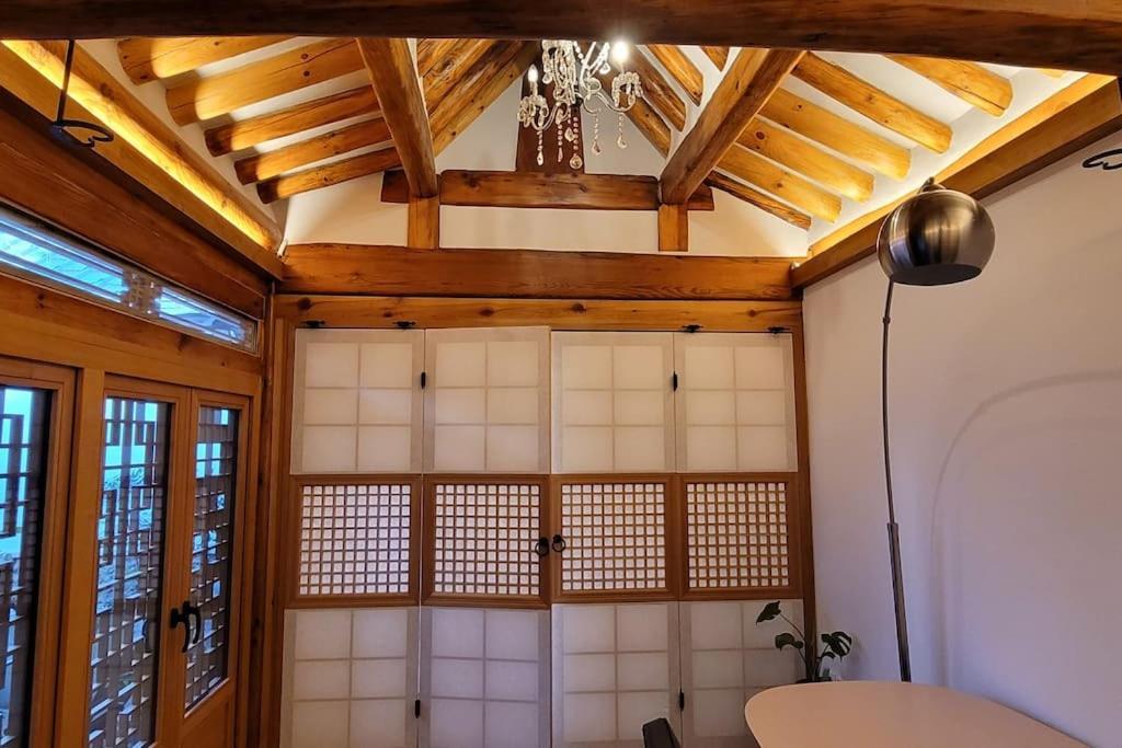 Private Hanok Space Moda Seoul