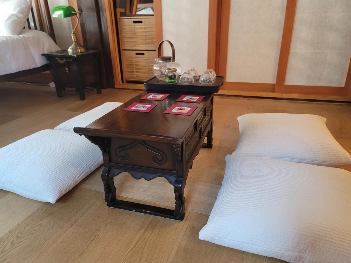 Stylish Hanok Ddp Ddm St Holiday home *