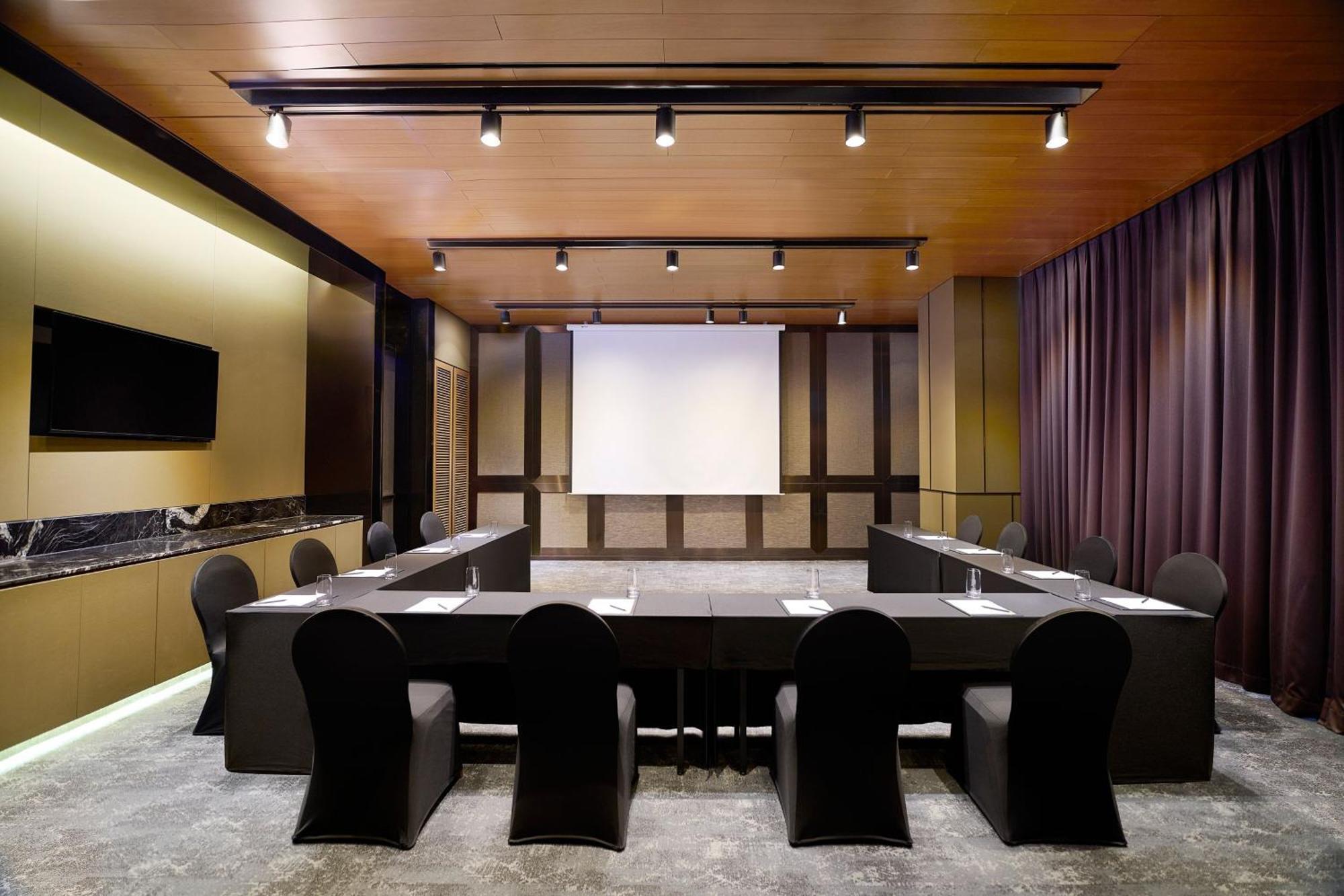 Courtyard By Marriott Namdaemun 4* Seoul