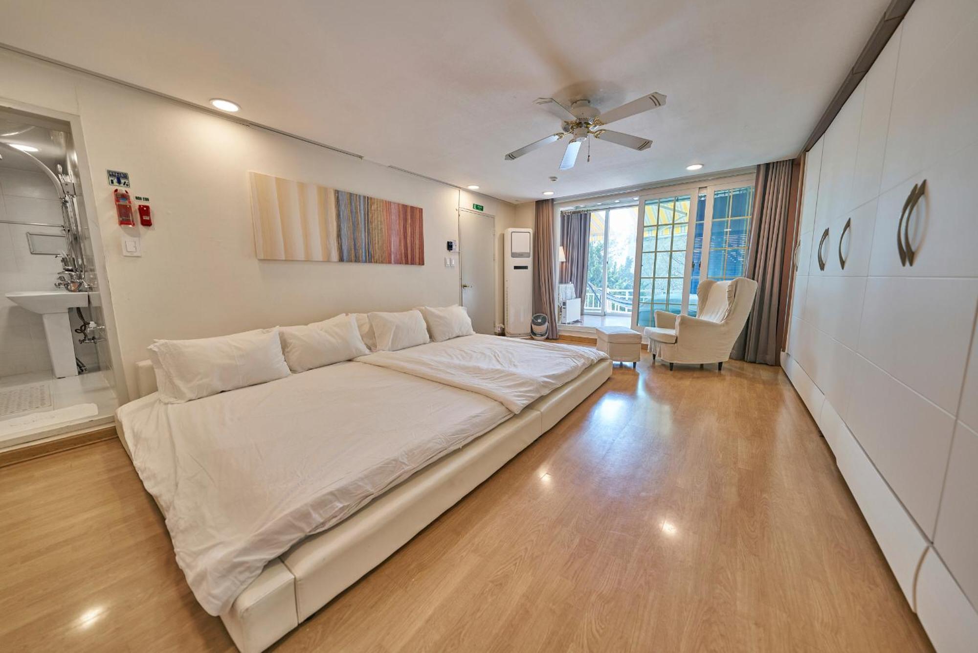Sg Tailored Service Near Metro *