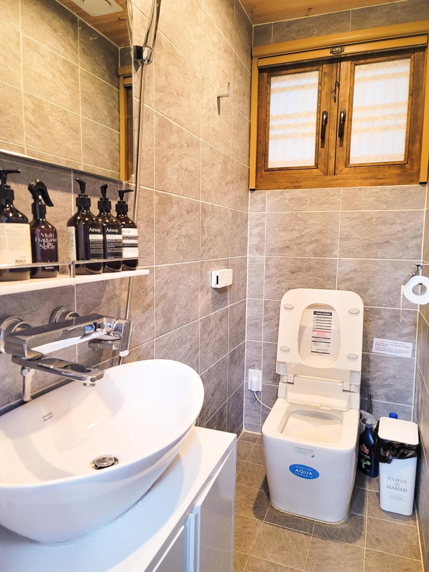 Stylish Hanok Ddp Ddm St Seoul